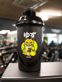 Limitált kiadású, gyűjthető shaker (yuzu) - 600 ml - BioTechUSA Hungary